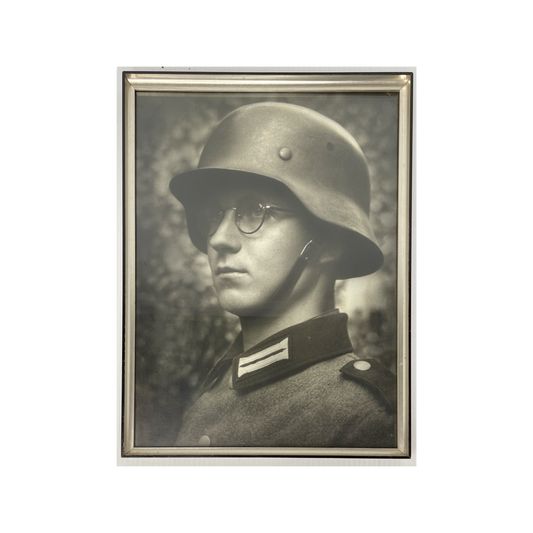 WW2 - German soldier with helmet